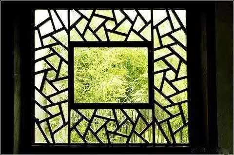 每一種風(fēng)格的門窗,都有屬于那個(gè)時(shí)代的獨(dú)特